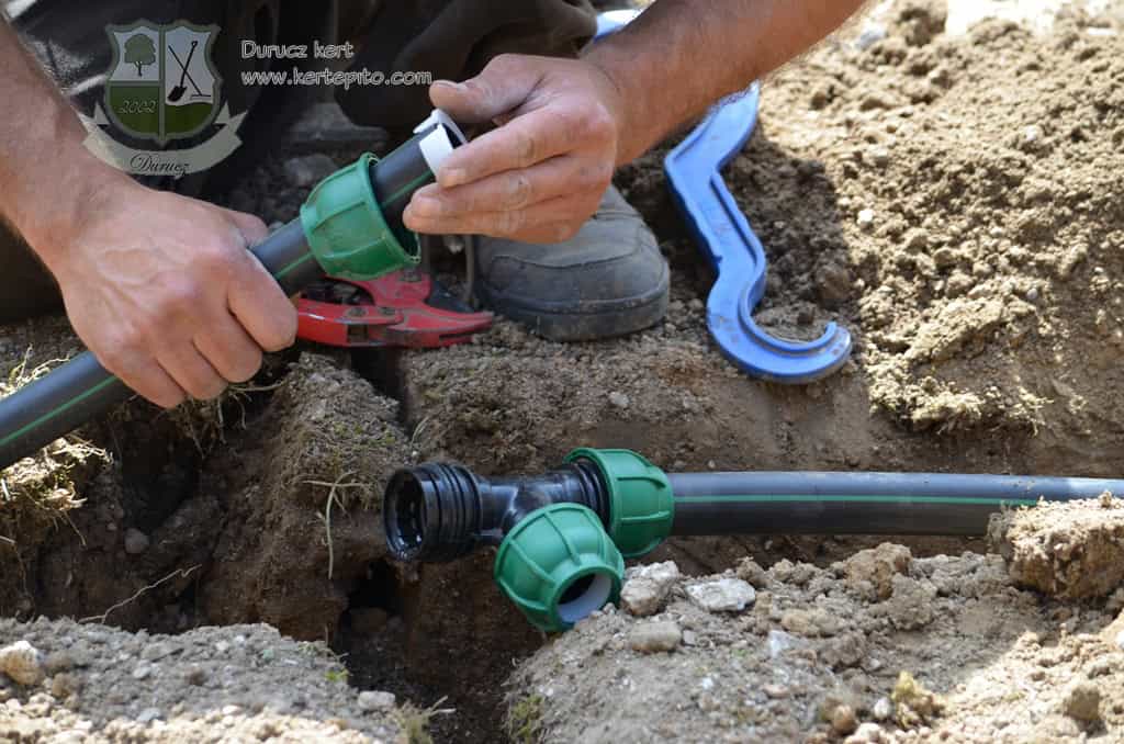 Automata öntözőrendszer szerelése a hatékony vízellátásért.